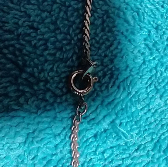 Elegant Pink Cat Eye Stone Silvertone Pendant Necklace vintage intricate detail - Picture 2 of 4